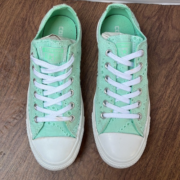 Converse All Star Chuck Taylor Mint Green Eyelet Embroidered Size 8 - Picture 4 of 12